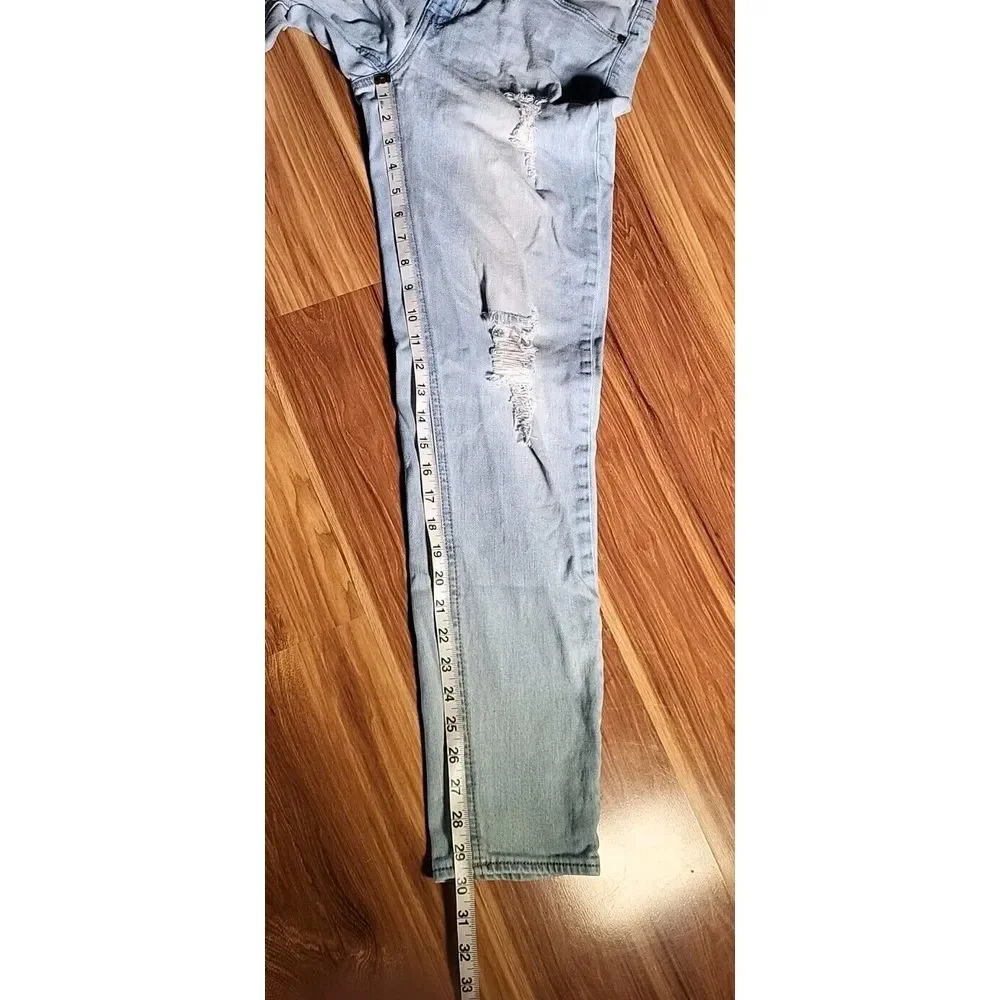 Empyre Light Wash Distressed Easton Boyfriend Fit Jeans‎ 31x30 Women's Size 7